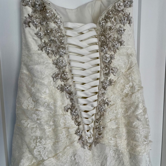 Wedding Dress - Picture 6 of 15